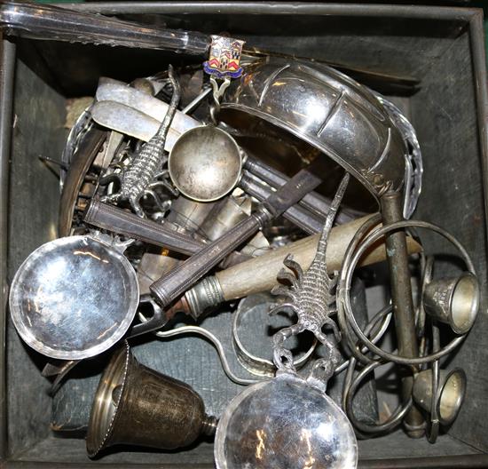 Mixed platedware and silver